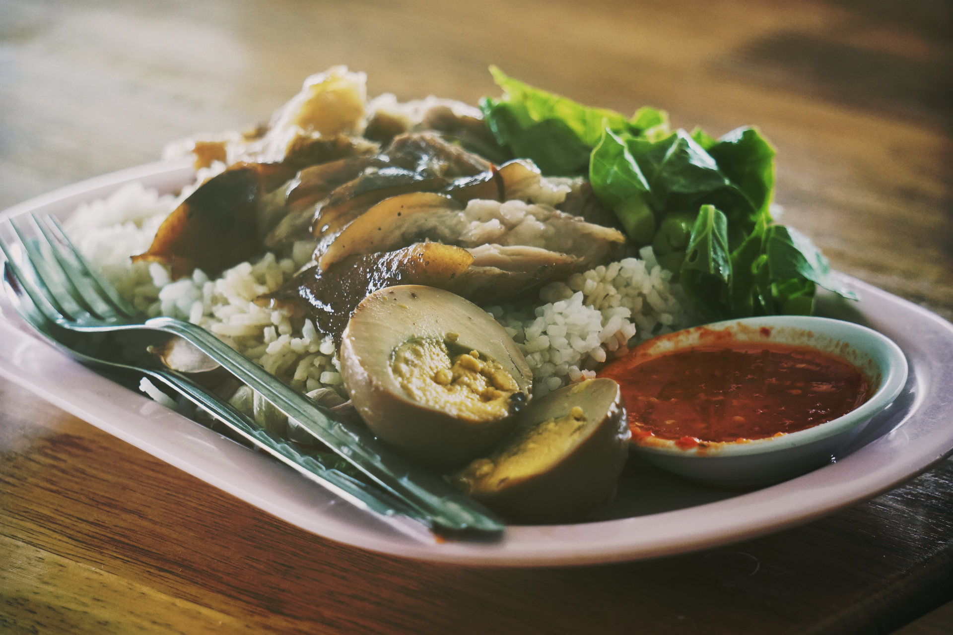 Aromatic Indonesian Nasi Uduk — Main Course served and photographed from above