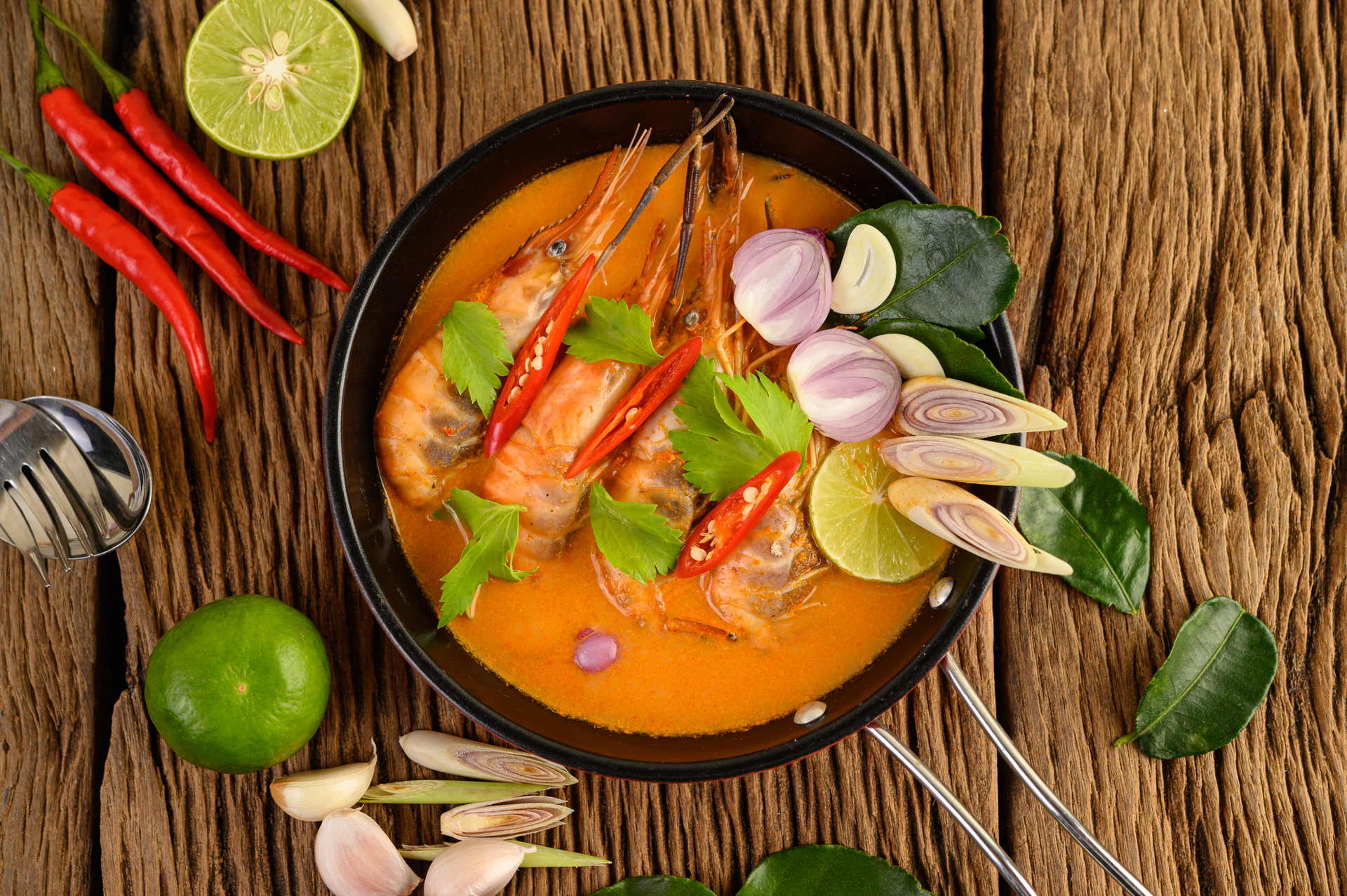Aromatic Malaysian Prawn Sambal with Kaffir Lime — Main Course served and photographed from above