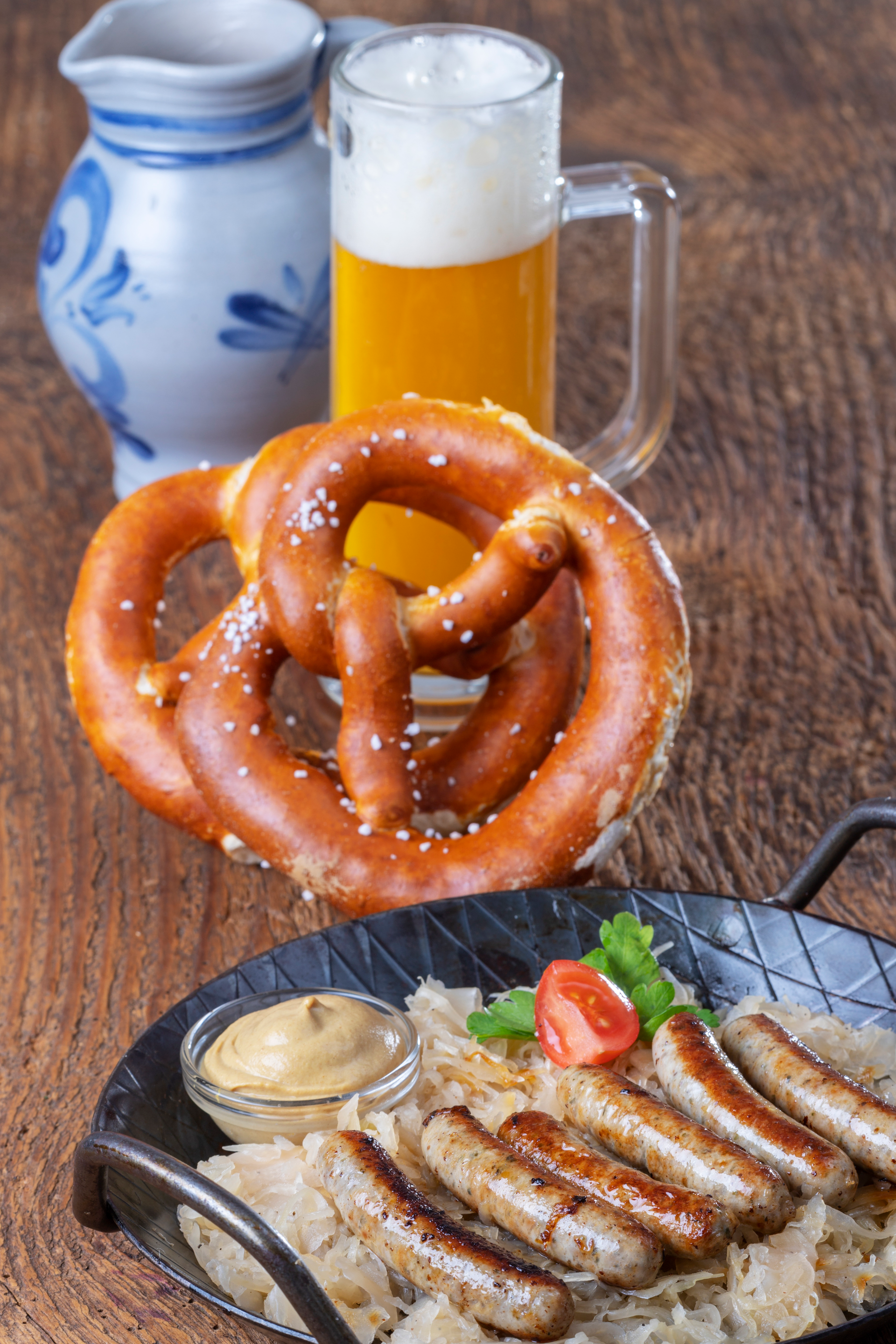 Bavarian Weisswurst with Sweet Mustard and Pretzel — Main Course served and photographed from above