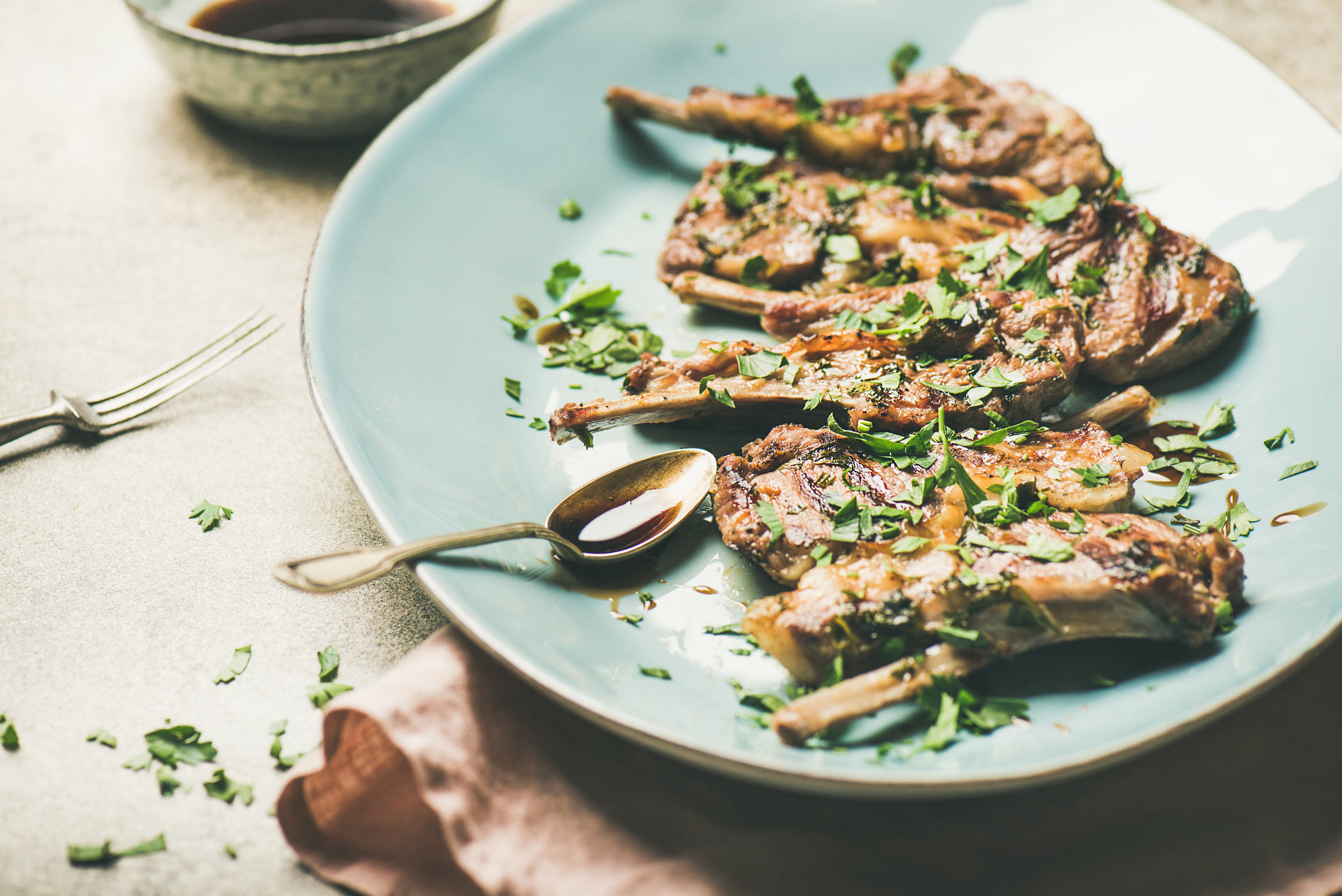 Greek Yogurt and Dill Marinated Lamb Chops with Lemon Zest — Main Course served and photographed from above