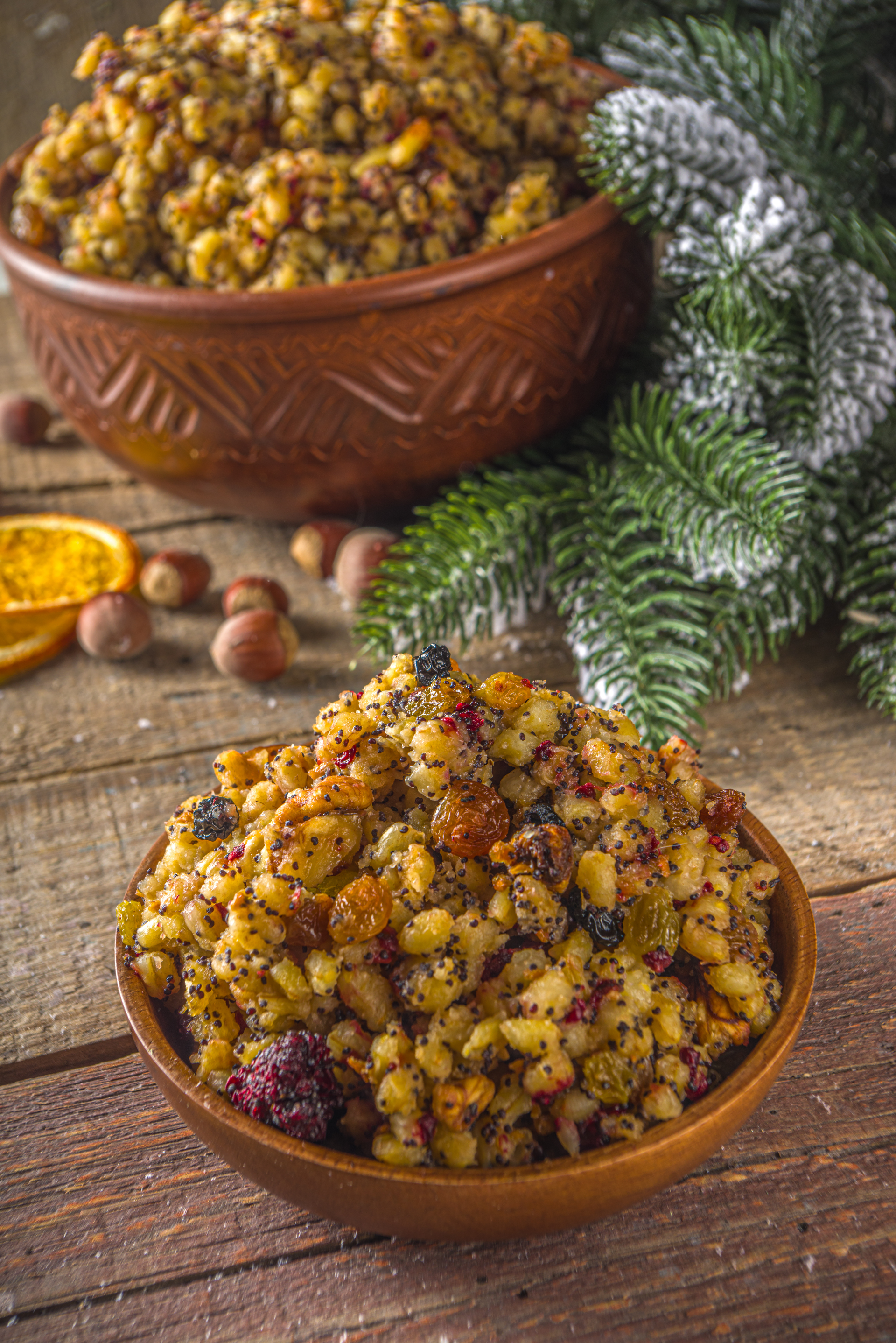 Herbaceous Iranian Kuku Sabzi with Walnuts and Barberries — Main Course served and photographed from above