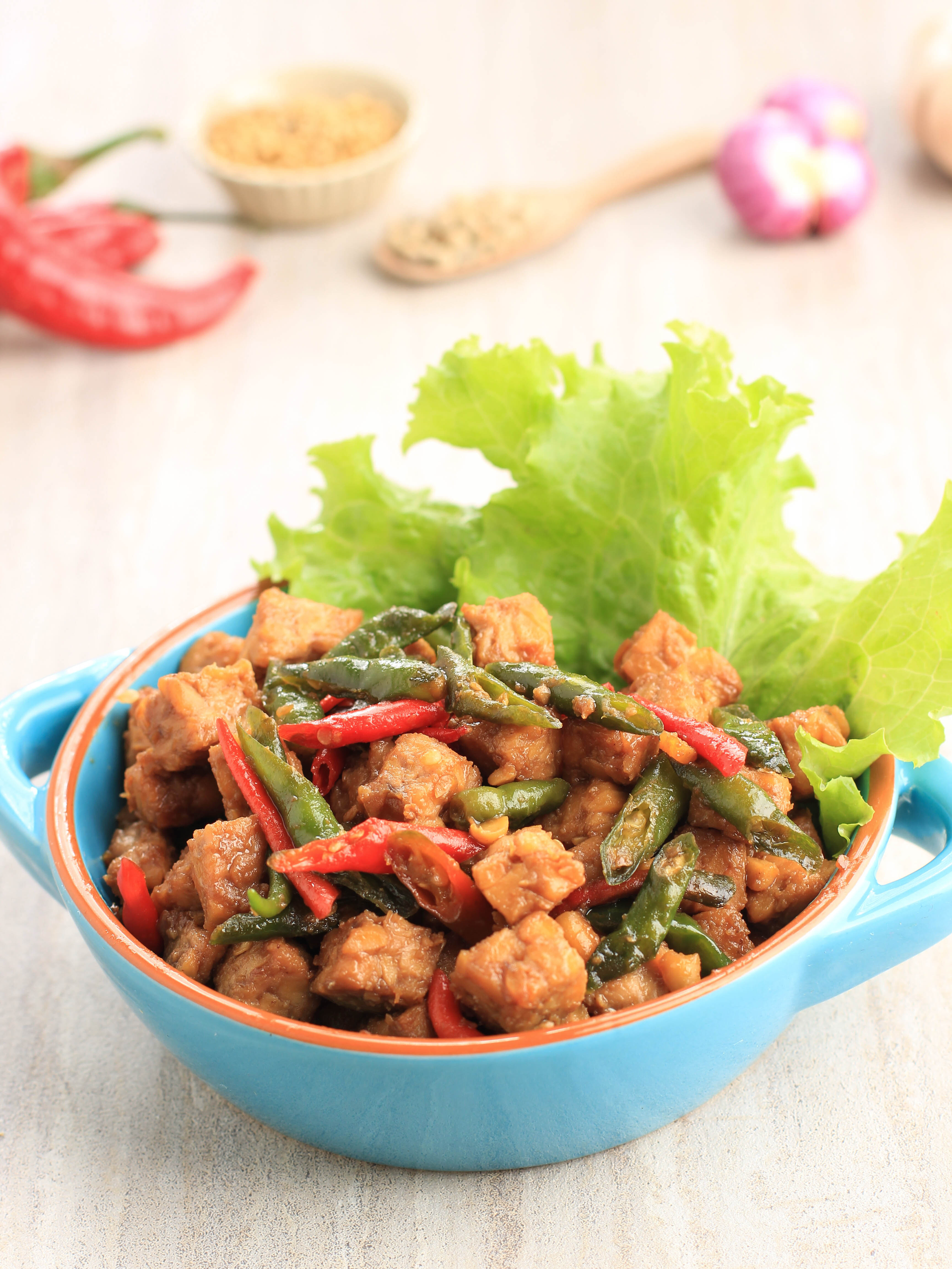 Indonesian Sambal Goreng Kentang with Tempeh and Green Beans — Indonesian served and photographed from above