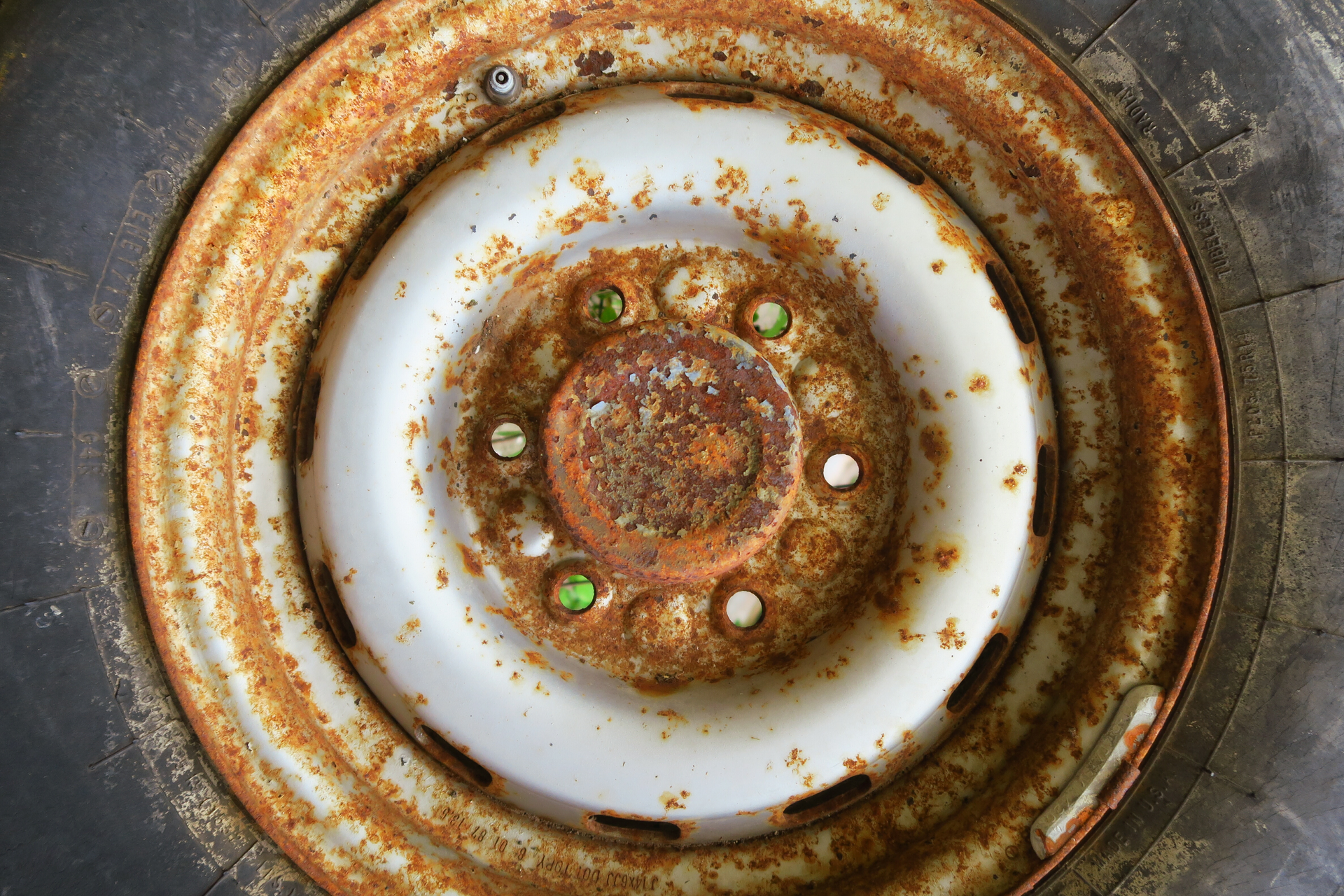 Infused Tunisian Berkoukes with Caramelized Onion and Date — Main Course served and photographed from above