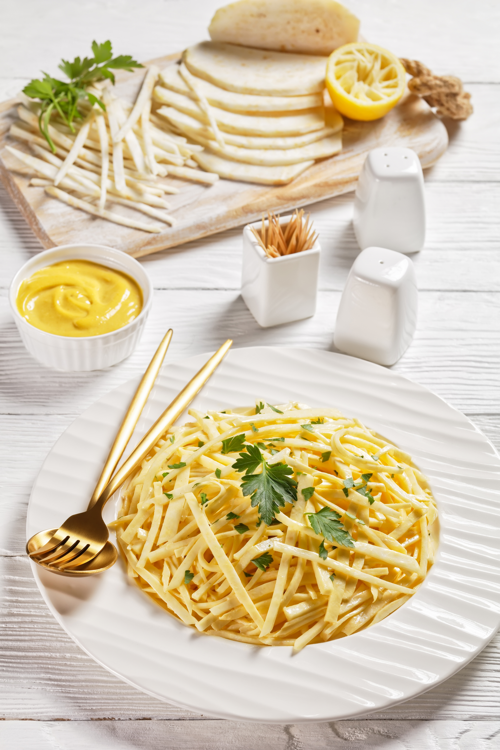 Italian Pici Pasta with Lemon and Pecorino