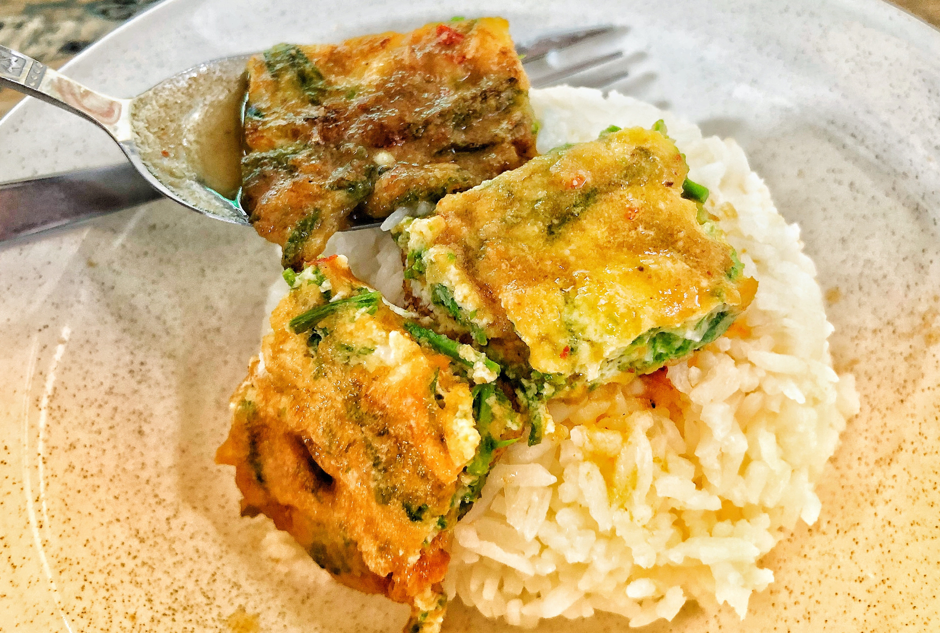 Peruvian Quinoa Tamales with Chili and Cheese — Main Course served and photographed from above