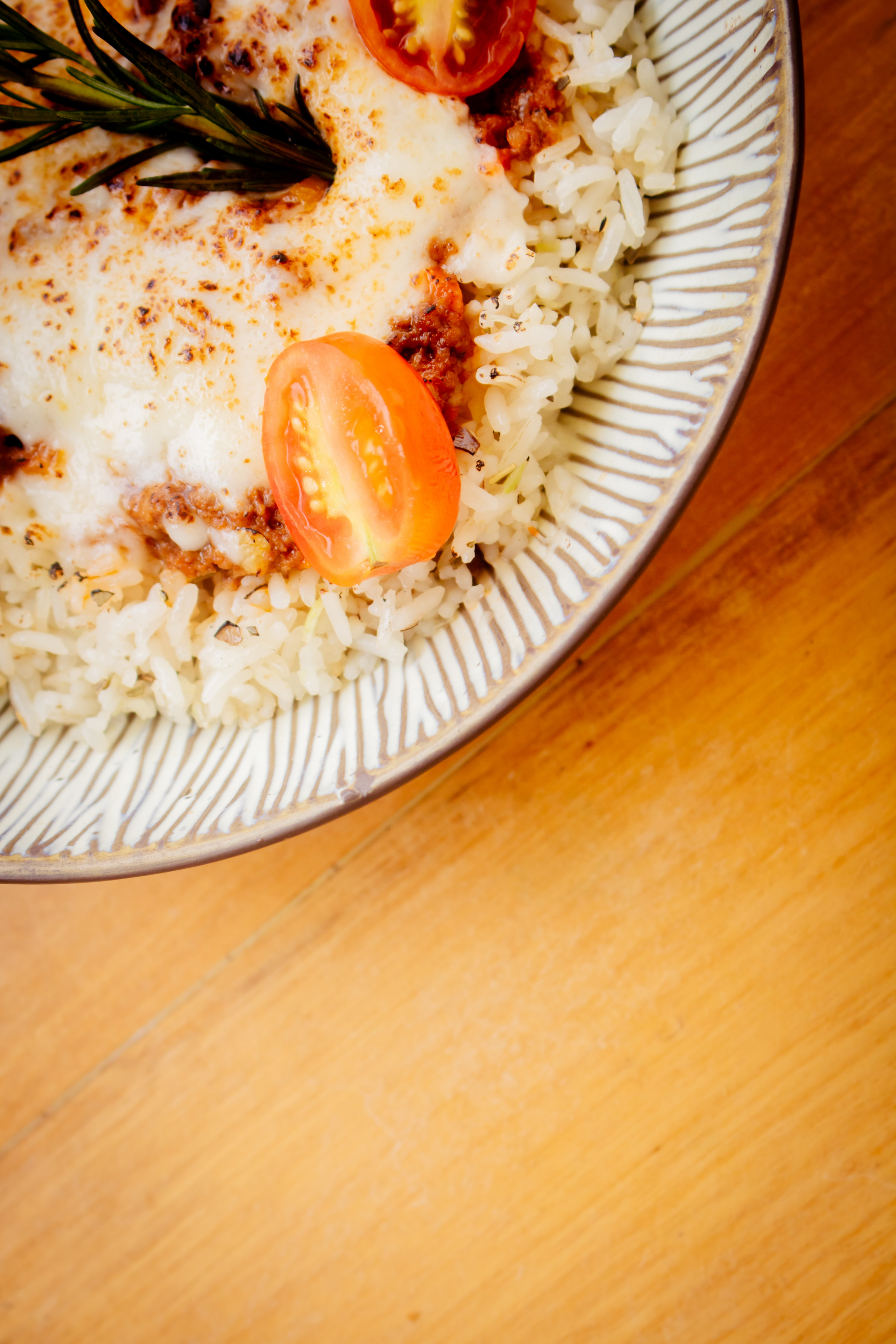 Saffron-Infused Spanish Arroz Con Pollo with Chorizo — Main Course served and photographed from above