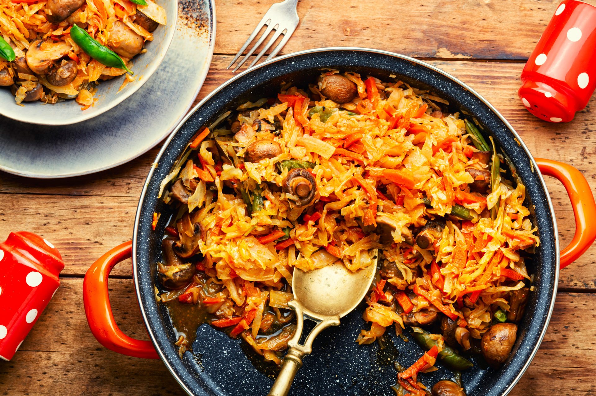 Spanish Vermicelli Paella with Saffron and Chorizo — Main Course served and photographed from above