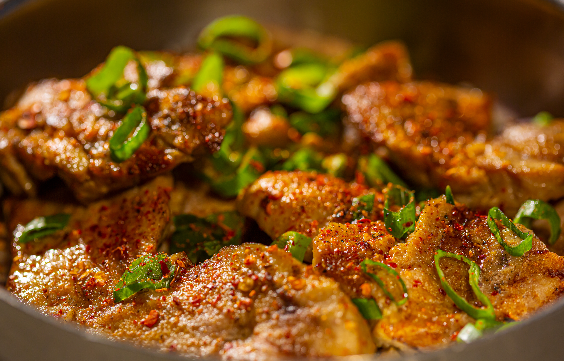 Tender Nigerian Nkwobi — Appetizer served and photographed from above