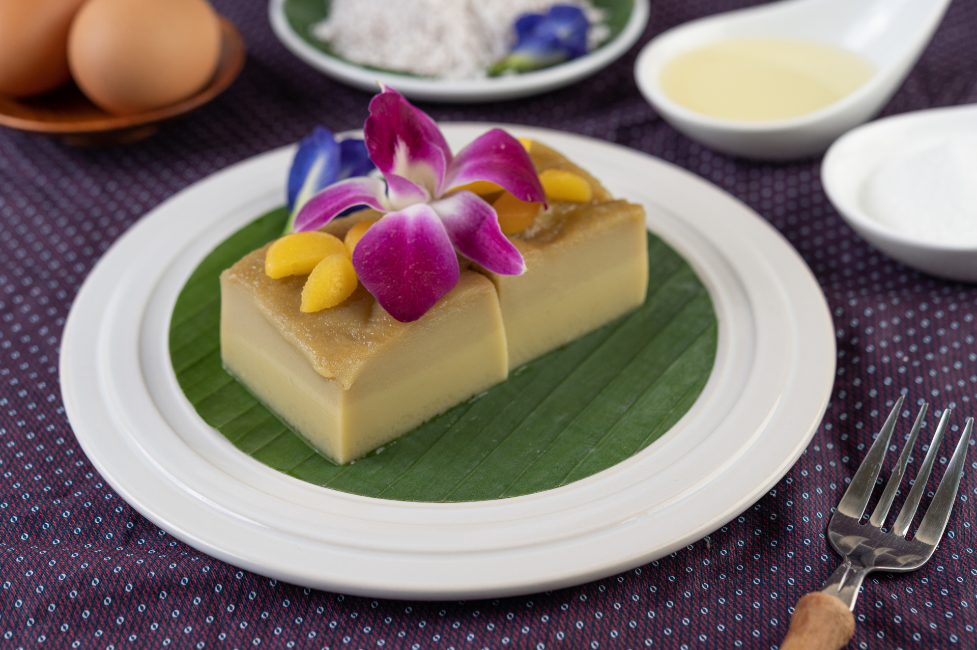 Vietnamese Banh Xeo with Turmeric and Coconut Milk — Appetizer served and photographed from above